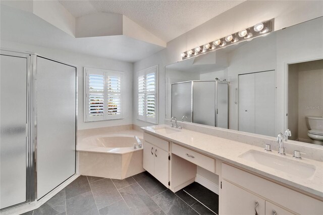 304 Caloosa Palms Ct, Sun City Center, FL 33573 - photo 33