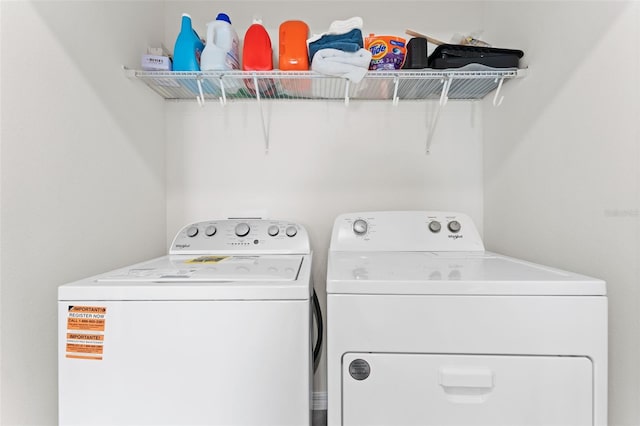 308 Mangrove Shade Cir, Apollo Beach, FL 33572 - washroom with washing machine and dryer