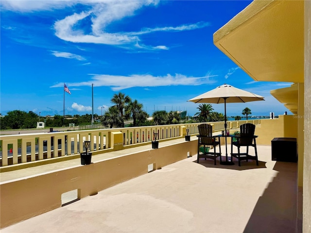 100 Bluff View Dr Unit 115C, Belleair Bluffs, FL 33770 - view of patio / terrace