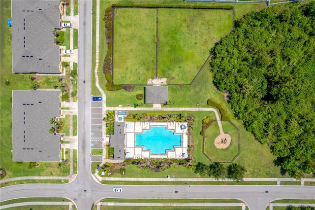 2022 Hawks View Dr, Ruskin, FL 33570 - bird's eye view of a pool