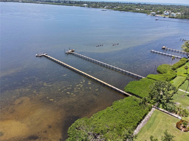 7705 4th Ave W, Bradenton, FL 34209 - aerial view of a large body of water