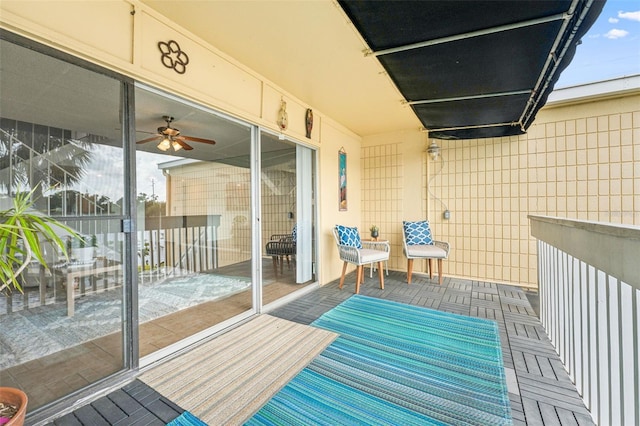 2424 W Tampa Bay Blvd Unit G204, Tampa, FL 33607 - view of wooden deck