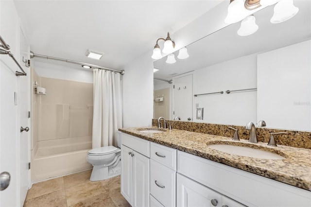 2424 W Tampa Bay Blvd Unit G204, Tampa, FL 33607 - full bath with double vanity and shower / tub combo