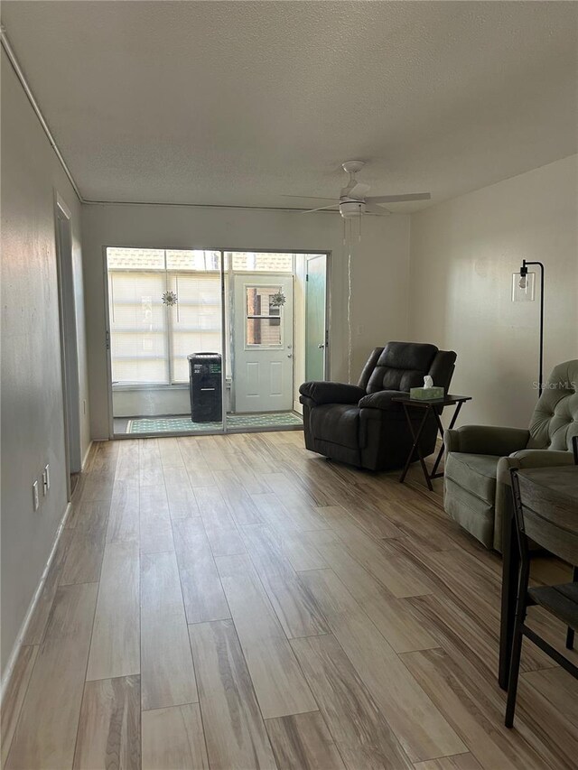 13829 Mission Oaks Blvd, Seminole, FL 33776