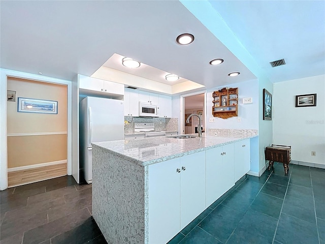 1861 Royal Oak Pl E, Dunedin, FL 34698 - photo 14