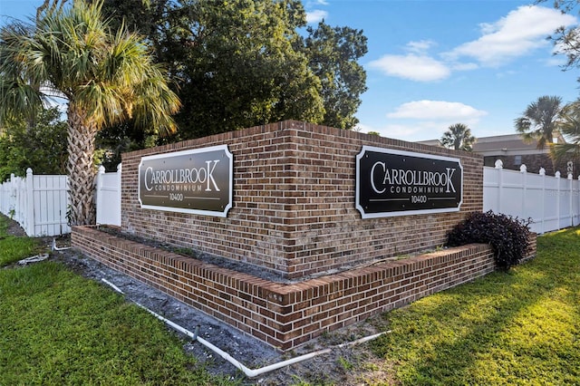 10423 Carrollbrook Cir Unit 203, Tampa, FL 33618 - view of community / neighborhood sign