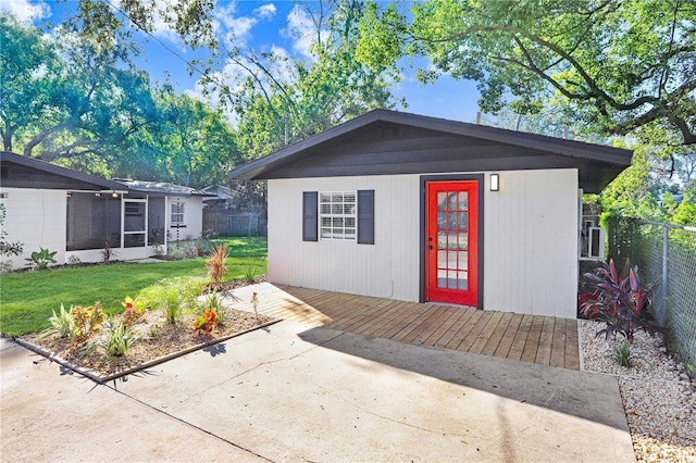 223 Pinehurst Dr, Auburndale, FL 33823 - view of outbuilding featuring a fenced backyard