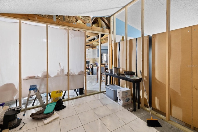 9642 Elgin Blvd, Spring Hill, FL 34606 - unfinished below grade area with a textured ceiling