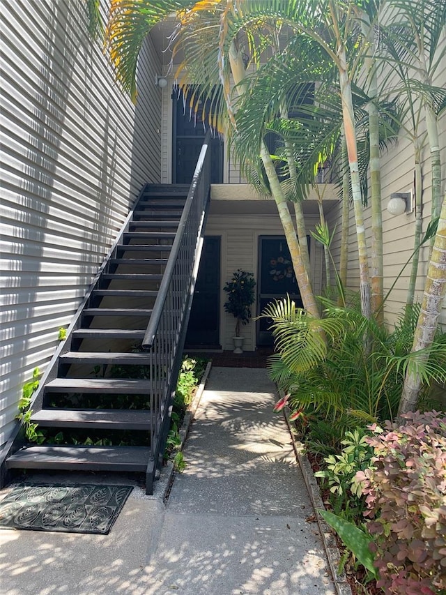 7821 Niagara Ave Unit 2102, Tampa, FL 33617 - view of property entrance