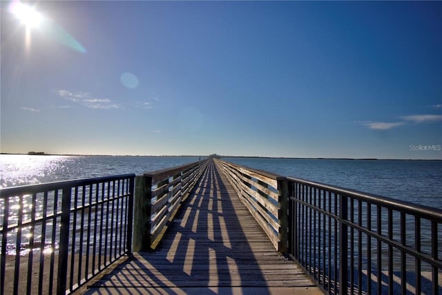 803 Oak Bend Ln, Dunedin, FL 34698 - view of property's community with a water view