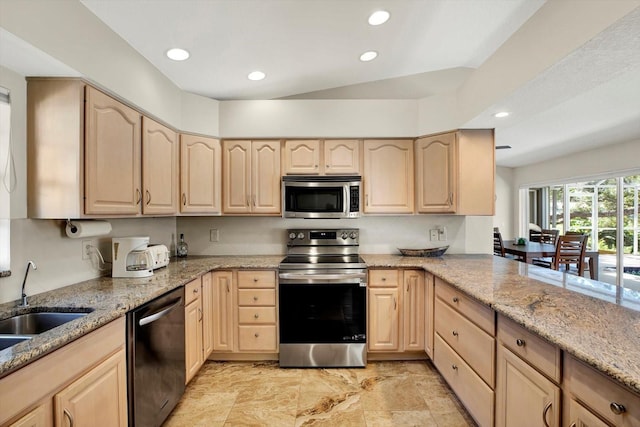 6561 Exeter Ct, Seminole, FL 33772 - photo 15