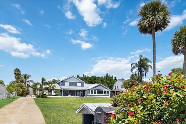711 N Indian River Dr, Cocoa, FL 32922 - view of front of property with a front yard
