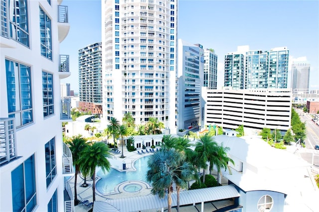1209 E Cumberland Ave Unit 1003, Tampa, FL 33602 - view of property with a city view