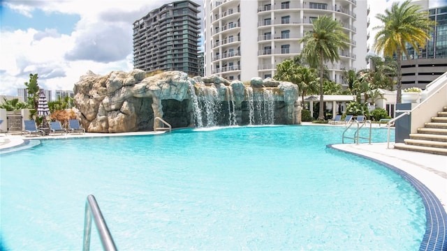 1209 E Cumberland Ave Unit 1003, Tampa, FL 33602 - view of community pool