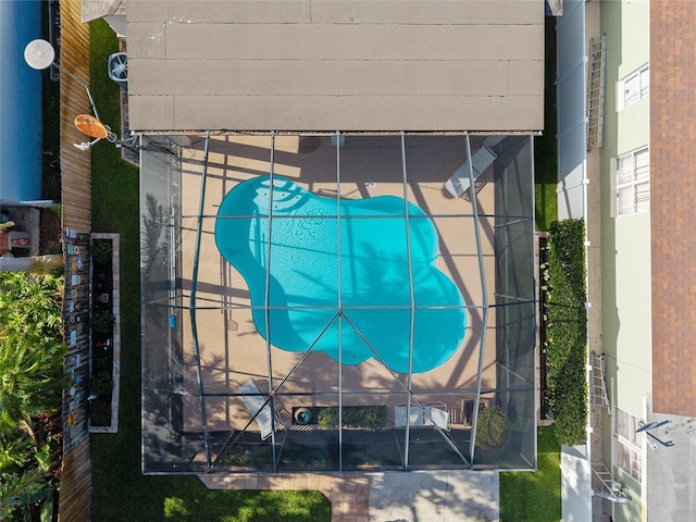 2043 Wrangler Dr, Brandon, FL 33511 - drone / aerial view of a pool area