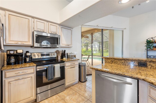 14228 Teasdale Ave, Hudson, FL 34667 - photo 17