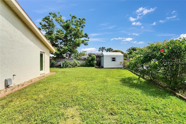 1414 75th St NW, Bradenton, FL 34209 - view of yard with a storage shed