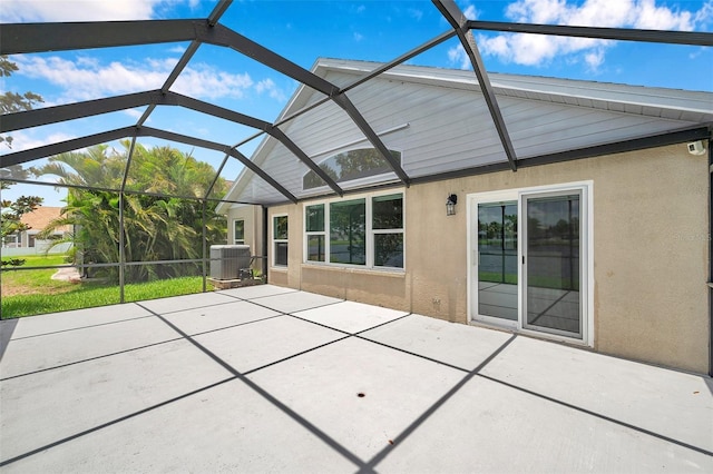 899 Addison Dr NE, Saint Petersburg, FL 33716 - unfurnished sunroom featuring lofted ceiling