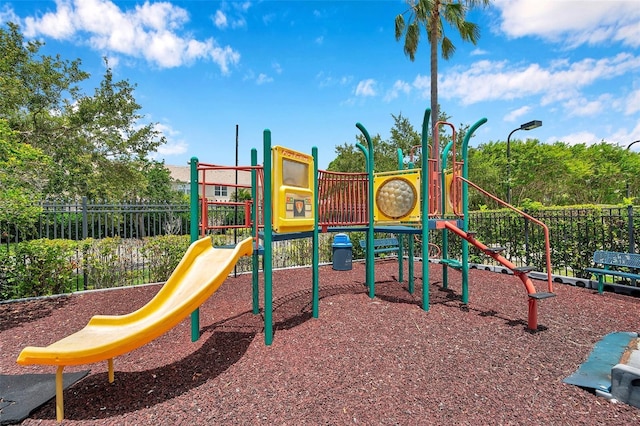 899 Addison Dr NE, Saint Petersburg, FL 33716 - view of community play area