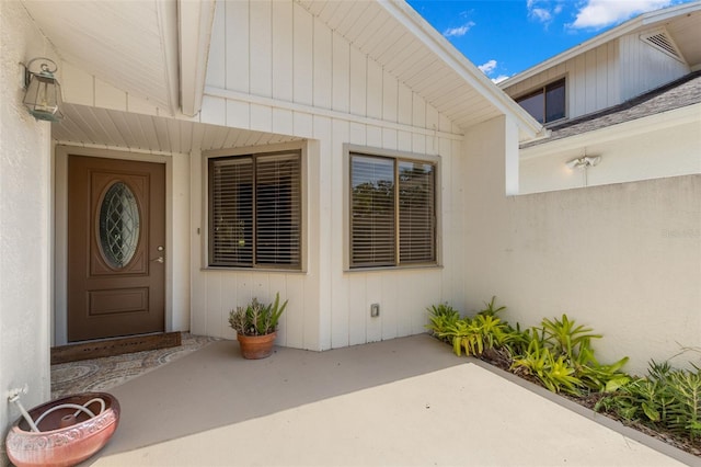 440 Lakeview Dr Unit 34, Palm Harbor, FL 34683 - property entrance featuring a patio area