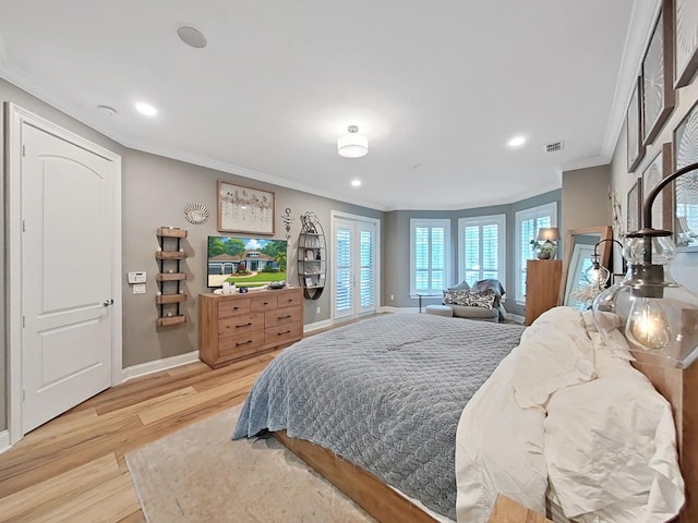 15024 Eaglepark Pl, Lithia, FL 33547 - bedroom with ornamental molding, light wood-style flooring, and recessed lighting