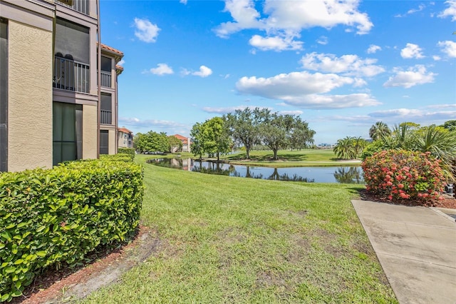 2400 Feather Sound Dr Unit 528, Clearwater, FL 33762 - view of grassy yard with a water view