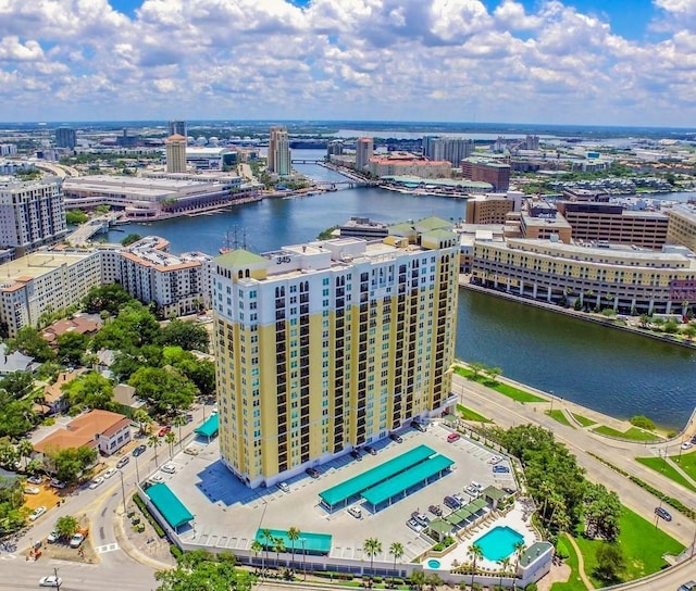 345 Bayshore Blvd Unit 1807, Tampa, FL 33606 - view of urban area with a pool area and a large body of water
