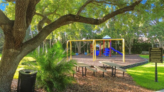 1313 Oxbridge Dr, Lutz, FL 33549 - photo 51