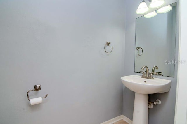 5916 Tulip Flower Dr, Riverview, FL 33578 - bathroom with a sink