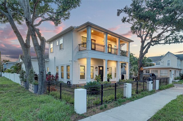 608 Grove St N, Saint Petersburg, FL 33701 - photo 3