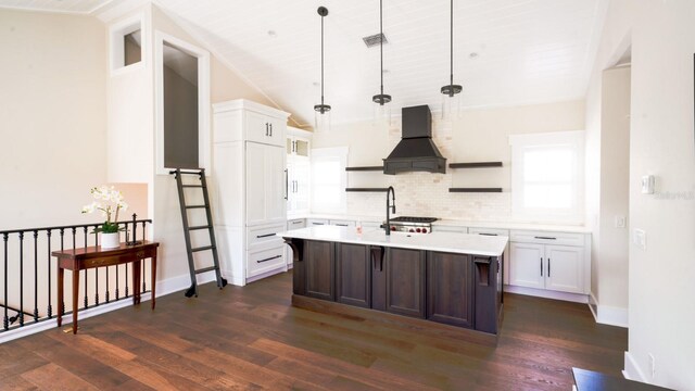 608 Grove St N, Saint Petersburg, FL 33701 - photo 48
