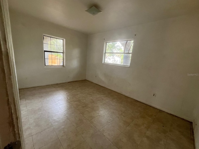 2354 7th St S, Saint Petersburg, FL 33705 - photo 6