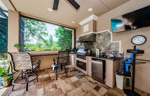 1012 Tuscany Dr, Trinity, FL 34655 - view of patio / terrace with area for grilling and a ceiling fan