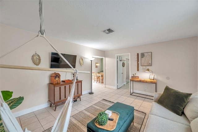 3371 N Bay Ave, Crystal River, FL 34428 - tiled living room with baseboards
