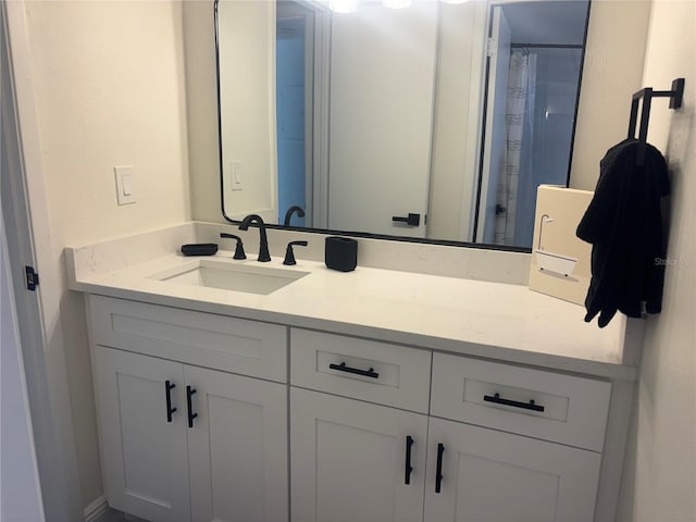 3640 41st Ln S Unit F, Saint Petersburg, FL 33711 - full bathroom with vanity