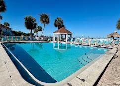 3640 41st Ln S Unit F, Saint Petersburg, FL 33711 - view of community pool