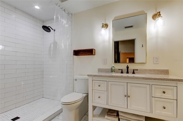 17631 Grove View Dr, Lutz, FL 33549 - full bathroom with vanity and tiled shower