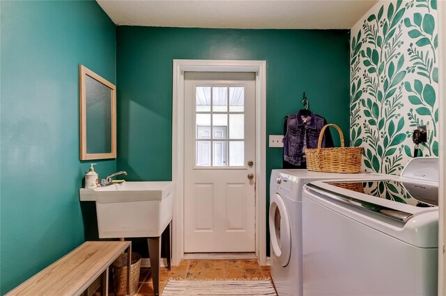 17631 Grove View Dr, Lutz, FL 33549 - laundry room featuring separate washer and dryer