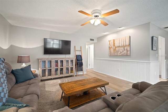 4325 Aegean Dr Unit 250B, Tampa, FL 33611 - photo 3