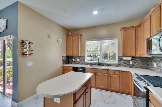 10606 Shady Falls Ct, Riverview, FL 33578 - photo 13