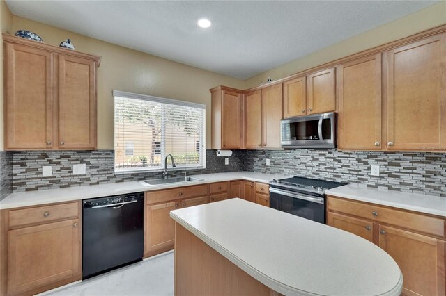 10606 Shady Falls Ct, Riverview, FL 33578 - photo 16