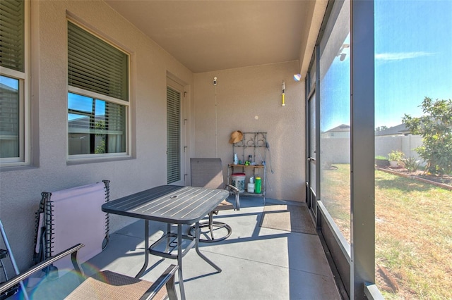 25200 Lambrusco Loop, Lutz, FL 33559 - view of sunroom / solarium
