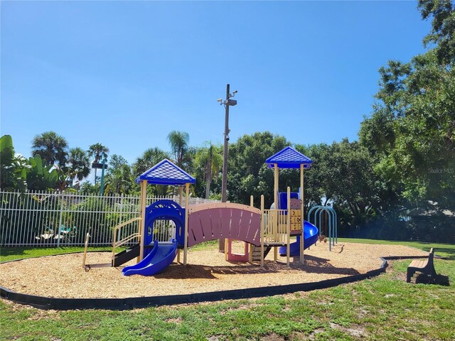 2770 Steeple Ct, Palm Harbor, FL 34684 - photo 26