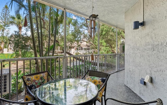 4777 Duhme Rd Unit 1D, Saint Petersburg, FL 33708 - balcony featuring outdoor dining area