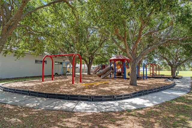 10202 Bellhurst Ct, Tampa, FL 33615 - photo 29
