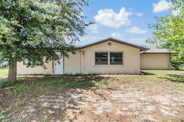 4228 Belle Isle Ct, New Port Richey, FL 34653 - view of front of house featuring stucco siding