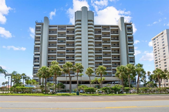 1290 Gulf Blvd Unit 702, Clearwater Beach, FL 33767 - view of apartment building / complex