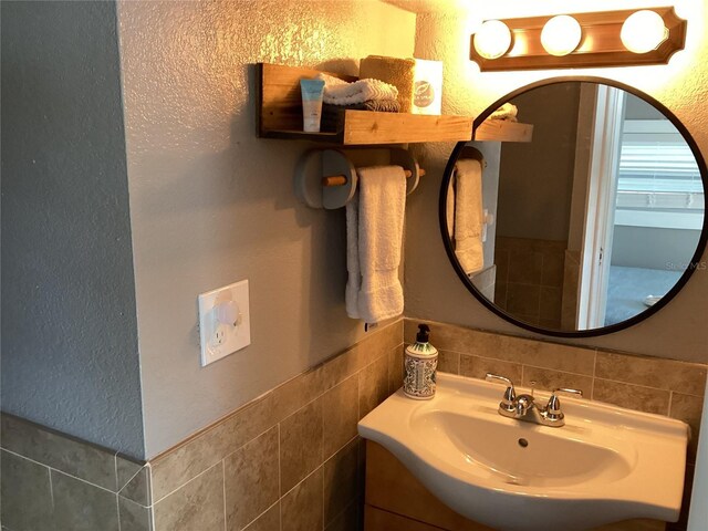 401 Pennsylvania Ave, Crystal Beach, FL 34681 - photo 36