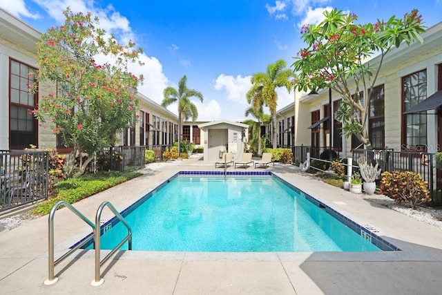 2001 E 2nd Ave Unit 37, Tampa, FL 33605 - community pool featuring a patio area