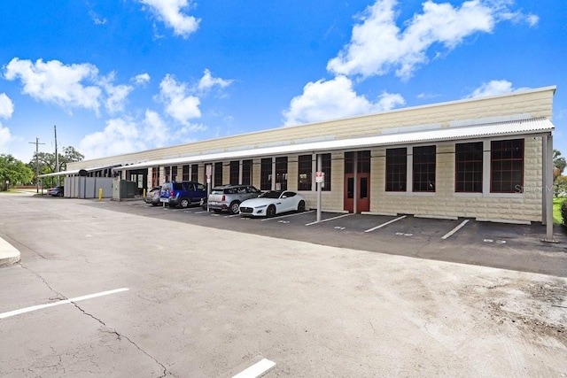 2001 E 2nd Ave Unit 37, Tampa, FL 33605 - view of covered parking lot